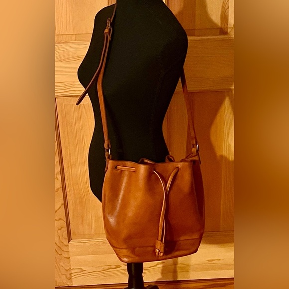 Madewell Tan Leather Bucket Bag Interior Pockets Large Maybe Lafayette Classic - Picture 4 of 17